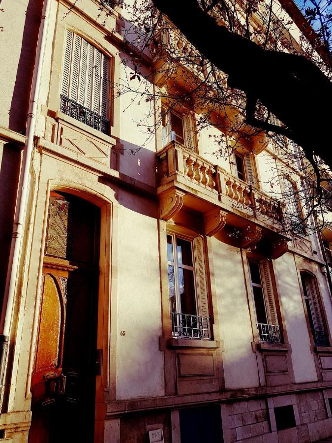 B&B Un Lit Sous Les Etoiles Nancy Exterior foto